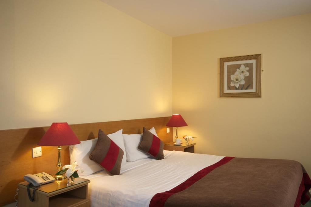 Double Room,11006361:JPEG