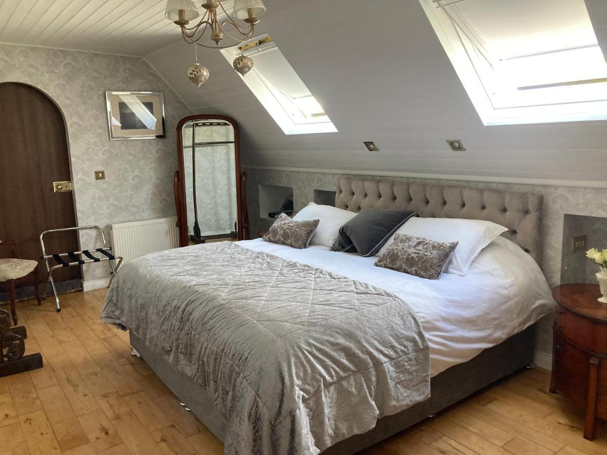 Deluxe Double Room Bath