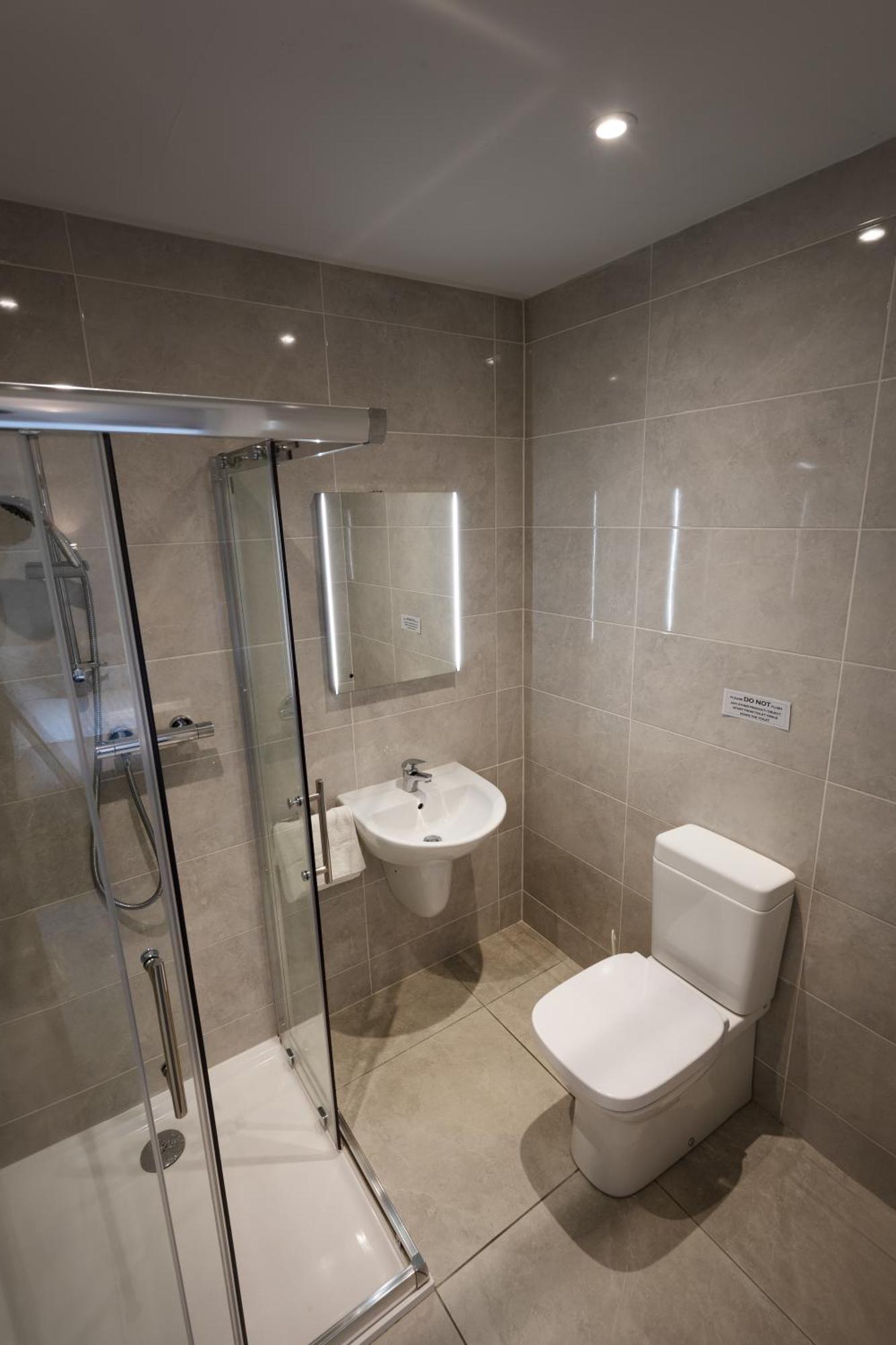 Double Room with Private Bathroom,1742716741:JPEG