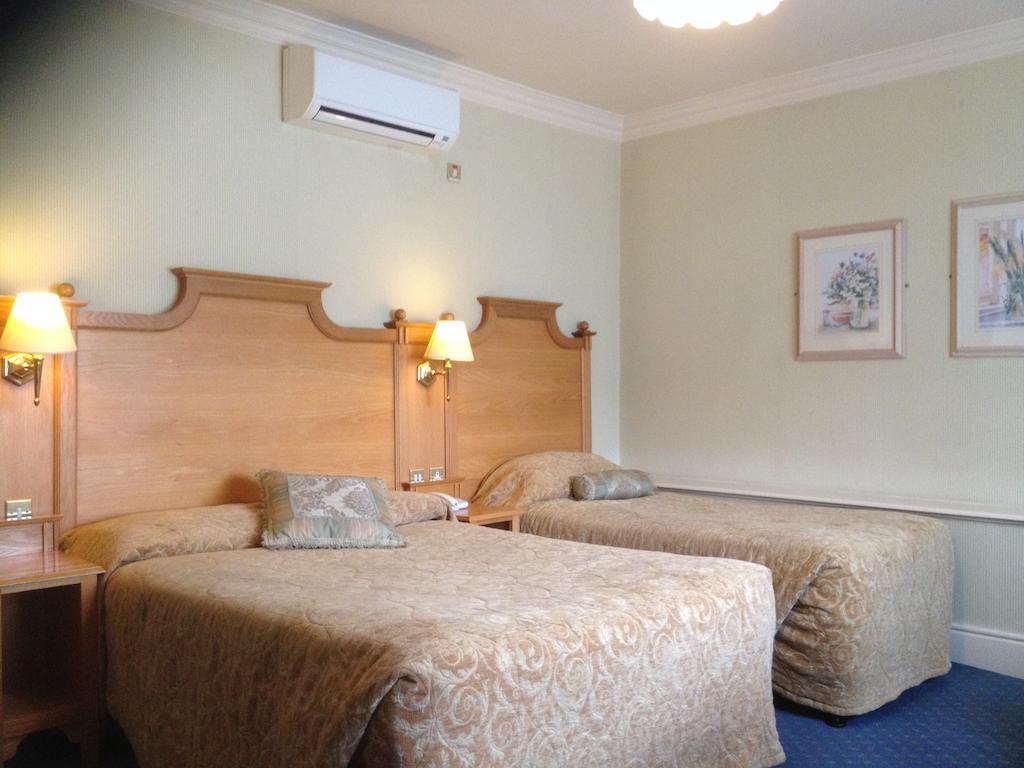 Executive Family Room,153850717:JPEG